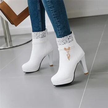 2023 Moda Yüksek Topuklu Kadın Patik Dantel Tasarım Prenses Platformu Parti Düğün Bayan Ayakkabıları Beyaz Siyah yarım çizmeler Kış